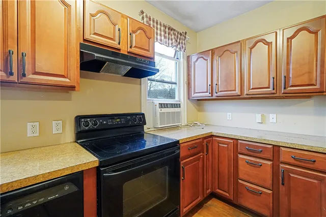 $850,000 | 18 South Main Street, Coventry, RI 02816