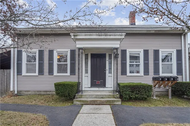 $850,000 | 18 South Main Street, Coventry, RI 02816
