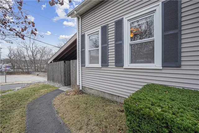 $850,000 | 18 South Main Street, Coventry, RI 02816