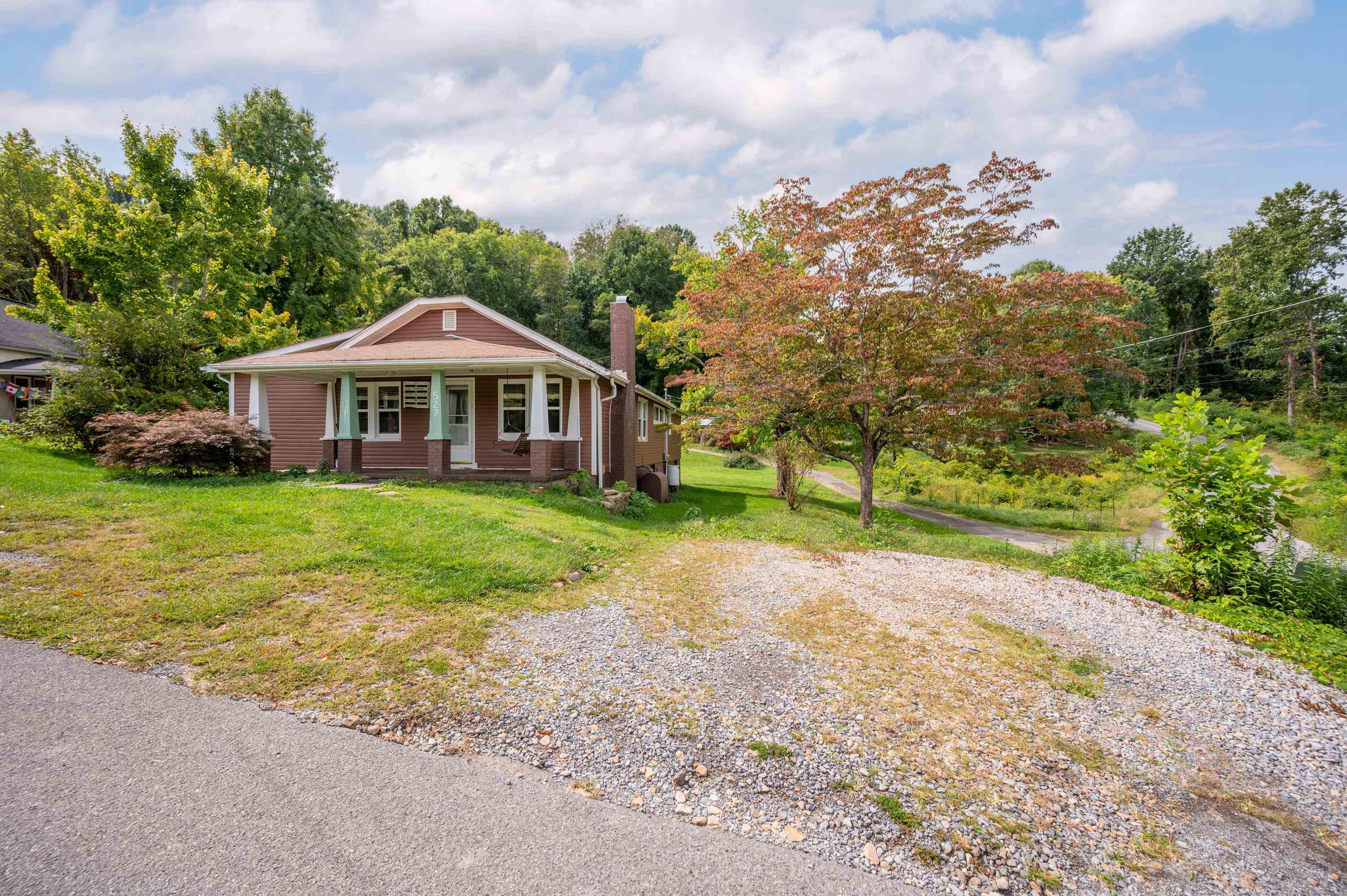 527 Reed Street Damascus, VA 24236 - Photo 3 of 74 Gallery Image 3