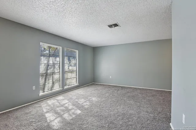 $265,000 | 8203 Phoenix Avenue, Universal City, TX 78148