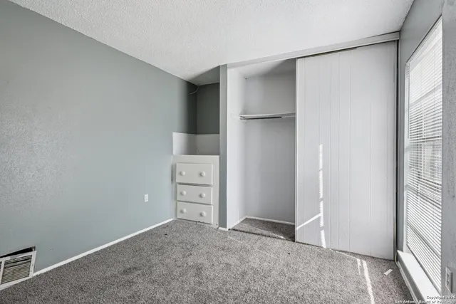 $265,000 | 8203 Phoenix Avenue, Universal City, TX 78148