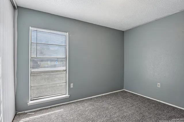 $265,000 | 8203 Phoenix Avenue, Universal City, TX 78148