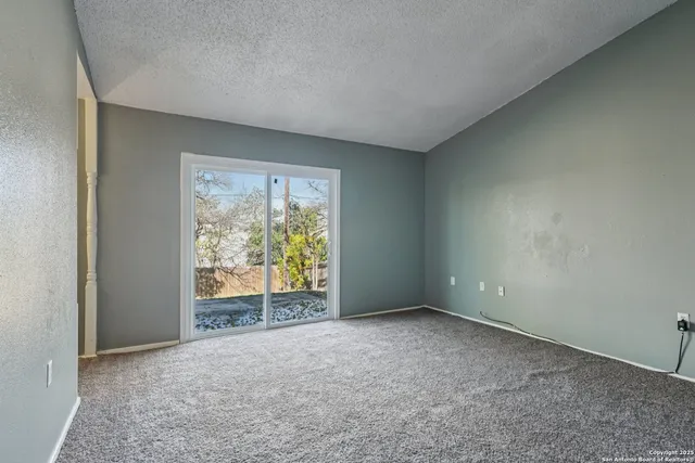 $265,000 | 8203 Phoenix Avenue, Universal City, TX 78148