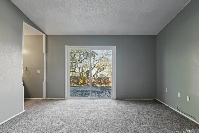 $265,000 | 8203 Phoenix Avenue, Universal City, TX 78148