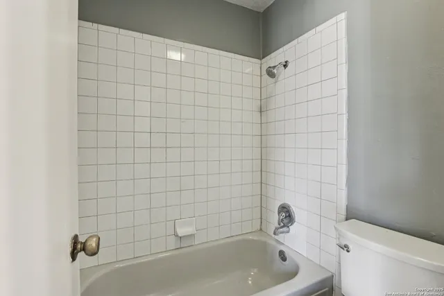 $265,000 | 8203 Phoenix Avenue, Universal City, TX 78148