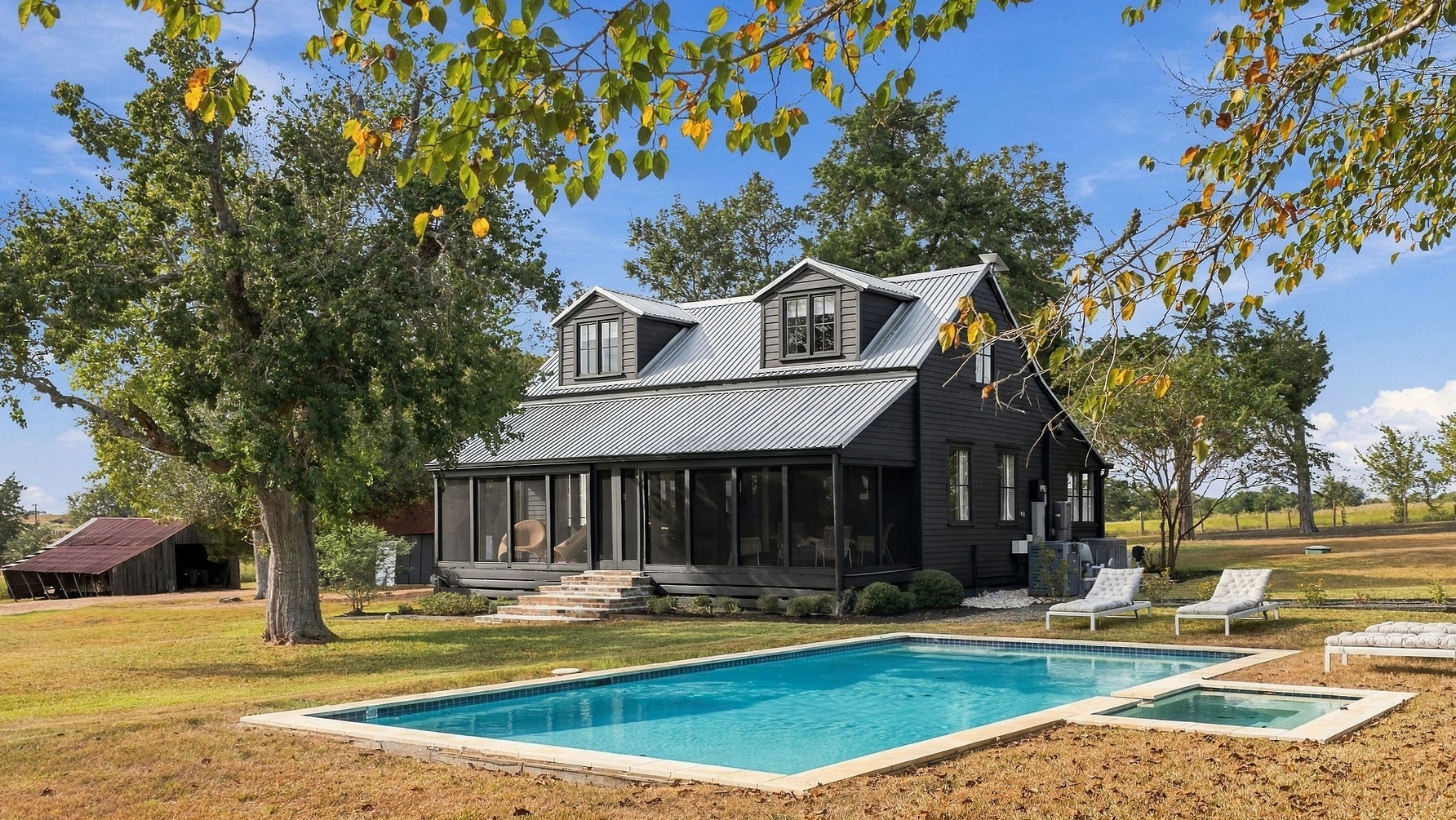 6389 Miller Road New Ulm, TX 78950 - Photo 26 of 40 Gallery Image 26