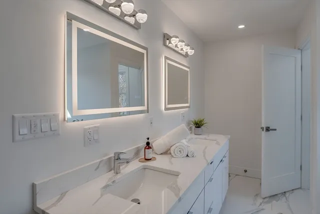 $1,690,000 | 709 Main Street, Acton, MA 01720