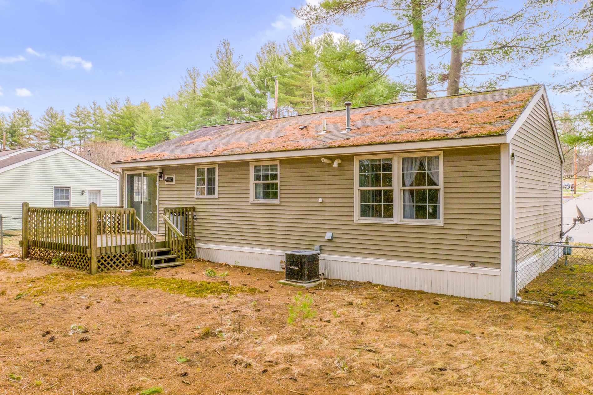 18 Delaware Road Nashua, NH 03062 - Photo 20 of 23