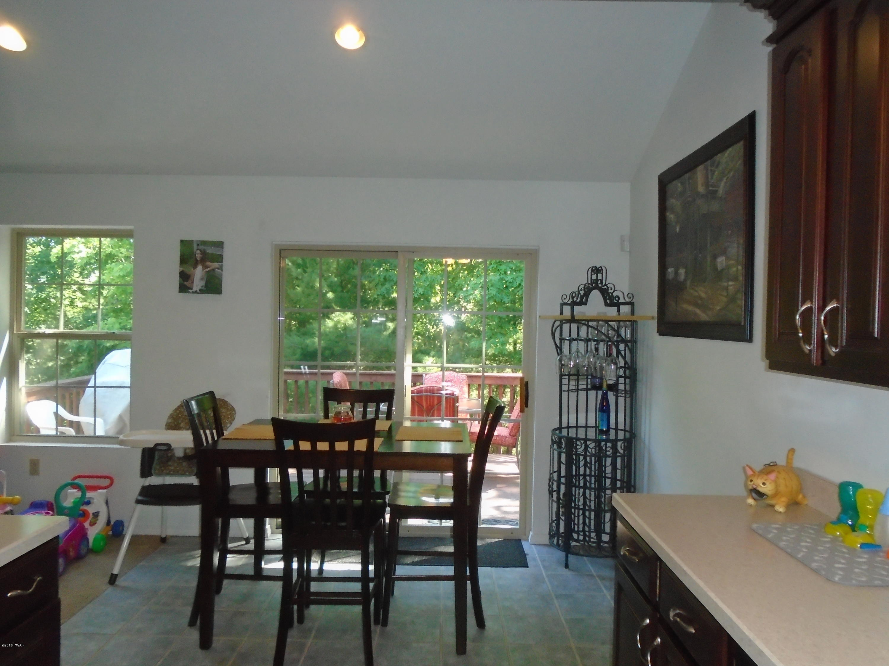 189 Pedersen Ridge Road Milford, PA 18337 - Photo 9 of 58