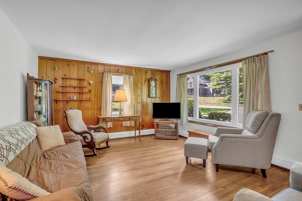 43 Brookline Street Pepperell, MA 01463 - Photo 3 of 18 Gallery Image 3