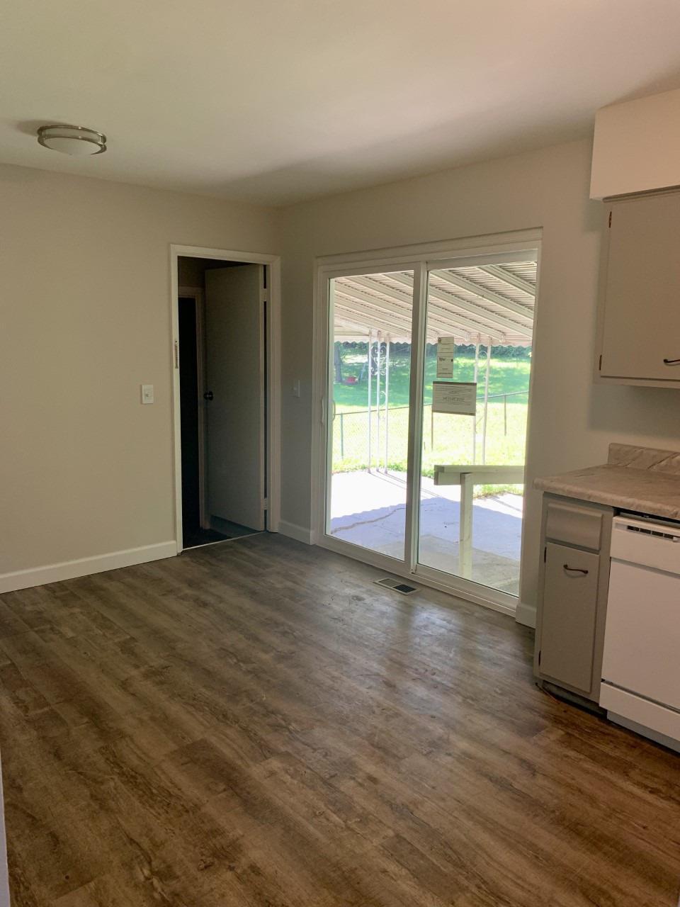 1027 West Kemper Road Forest Park, OH 45240 - Photo 5 of 15