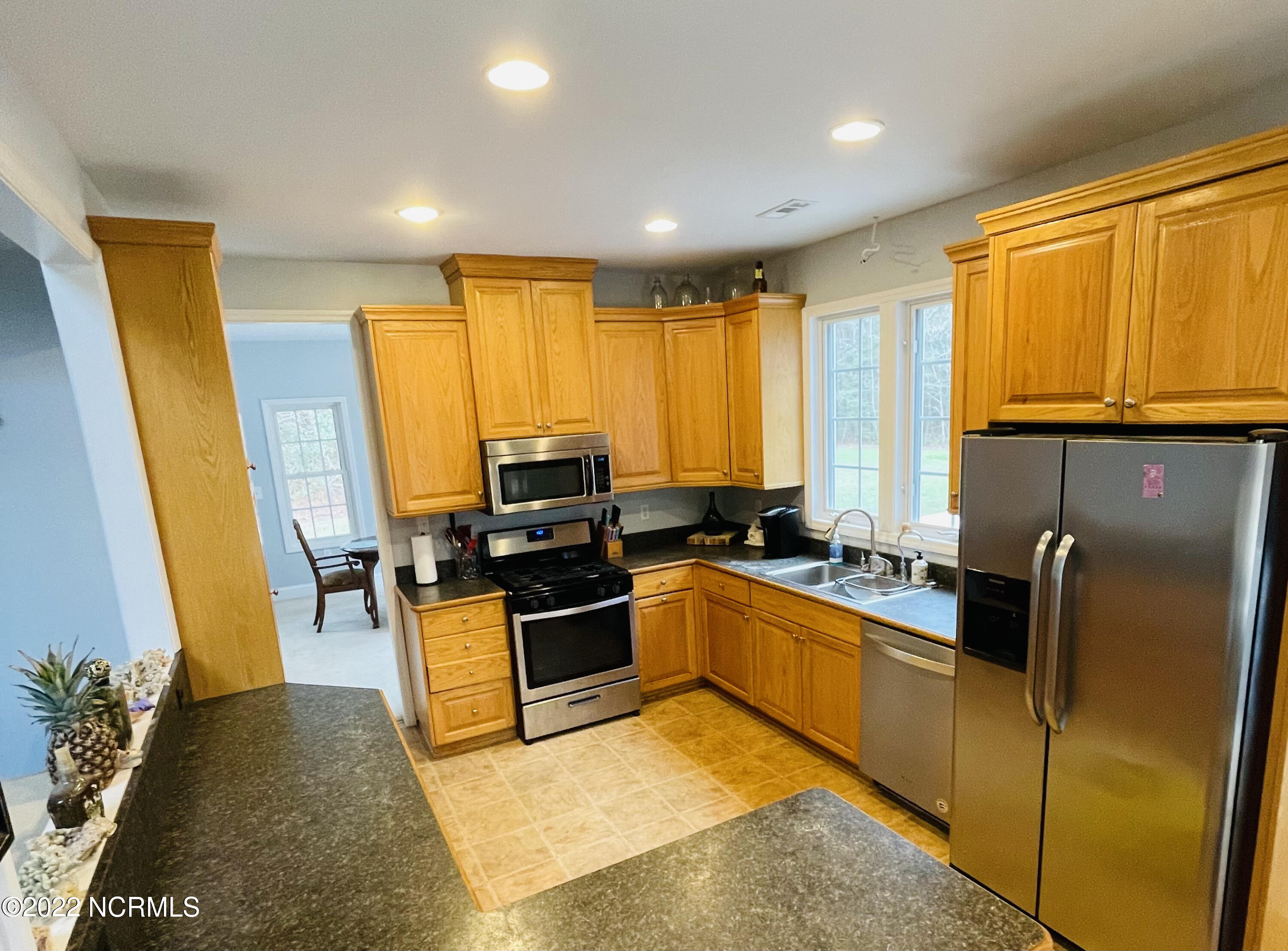 975 Hardesty Farm Road Newport, NC 28570 - Photo 5 of 11 Kitchen