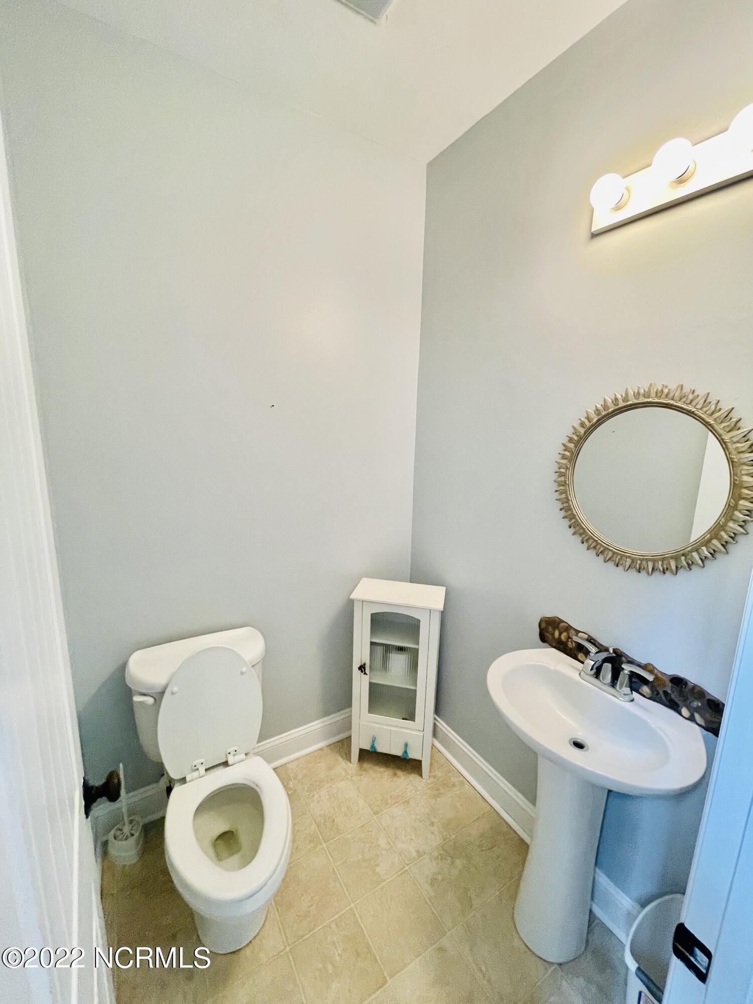 975 Hardesty Farm Road Newport, NC 28570 - Photo 10 of 11 Half Bath