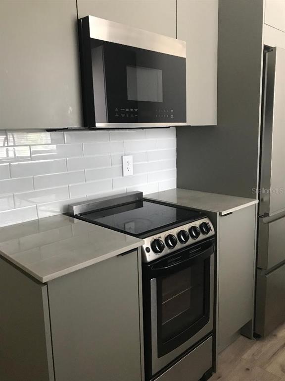 3206 West Azeele Street, Unit 102 Tampa, FL 33609 - Photo 5 of 13