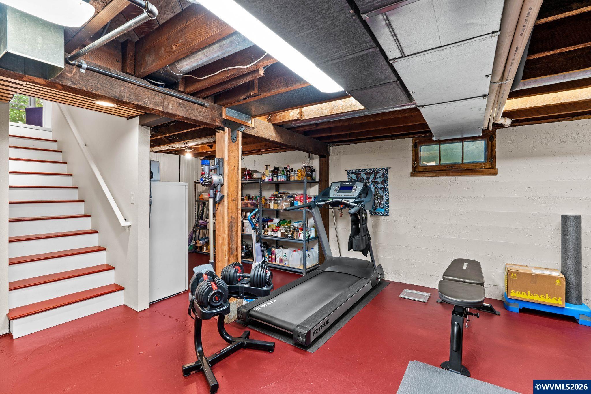 444 Northwest 35th Street Corvallis, OR 97330 - Photo 20 of 40 a view of gym