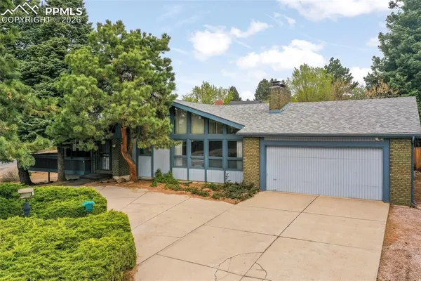 $470,000 | 4302 Valli Vista Road, Colorado Springs, CO 80915