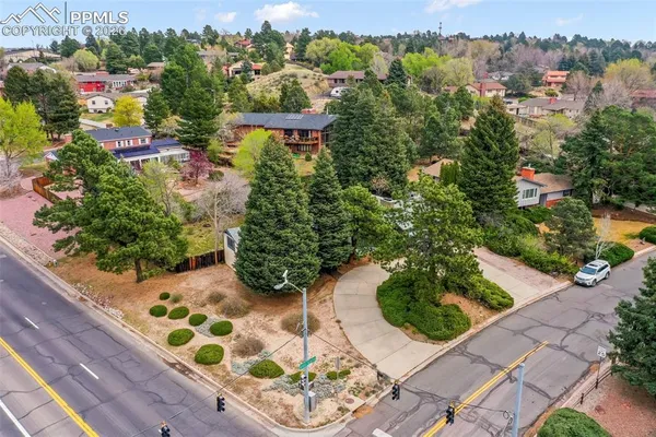 $470,000 | 4302 Valli Vista Road, Colorado Springs, CO 80915