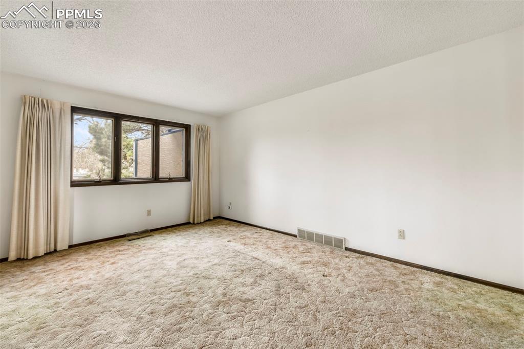 4302 Valli Vista Road Colorado Springs, CO 80915 - Photo 5 of 50