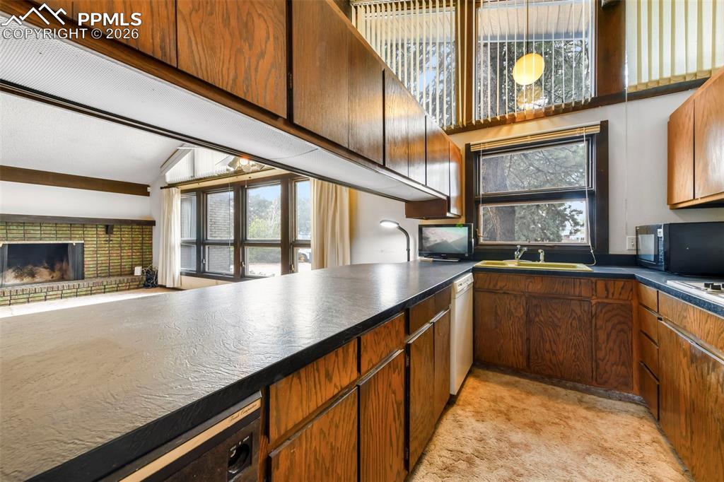 4302 Valli Vista Road Colorado Springs, CO 80915 - Photo 6 of 50