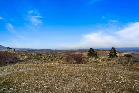 $599,000 | 27811 Jubilee Run Road, Pearblossom, CA 93553