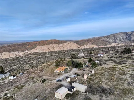 $599,000 | 27811 Jubilee Run Road, Pearblossom, CA 93553