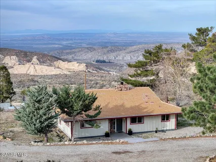$599,000 | 27811 Jubilee Run Road, Pearblossom, CA 93553
