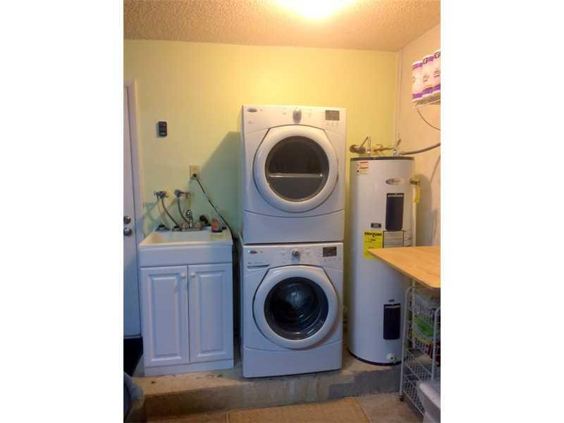 9176 Affirmed Lane Boca Raton, FL 33496 - Photo 22 of 24 Utility Room