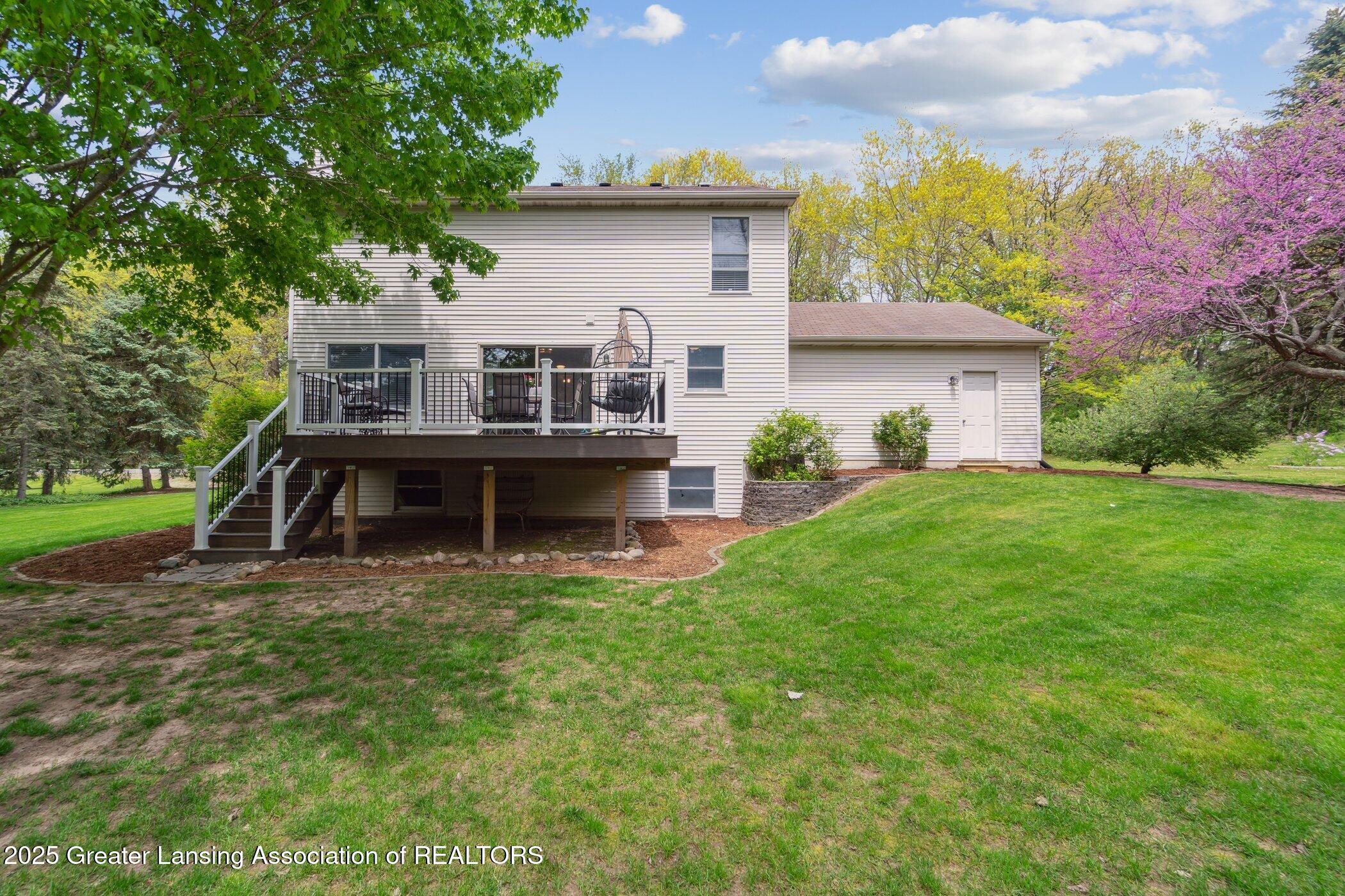 3883 Sandhill Road Lansing, MI 48911 - Photo 51 of 70 3883-Sandhill-Rd-Lansing-MI-48911-Window
