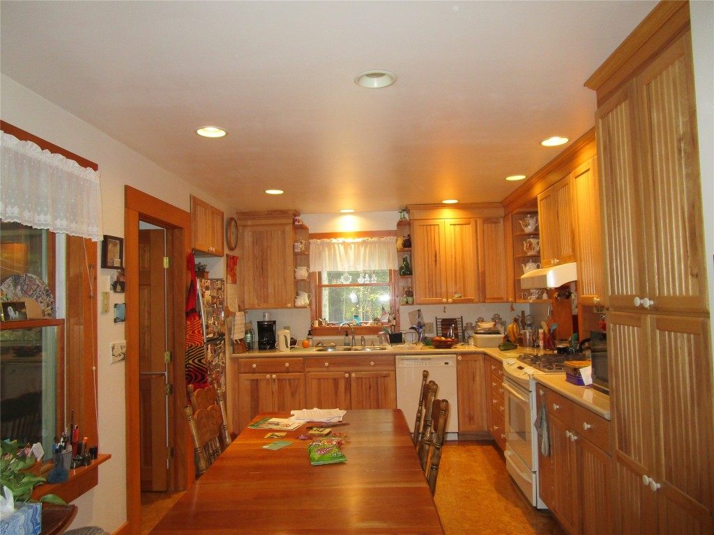 195 Mahoney Road Brackney, PA 18812 - Photo 13 of 22 Gallery Image 13