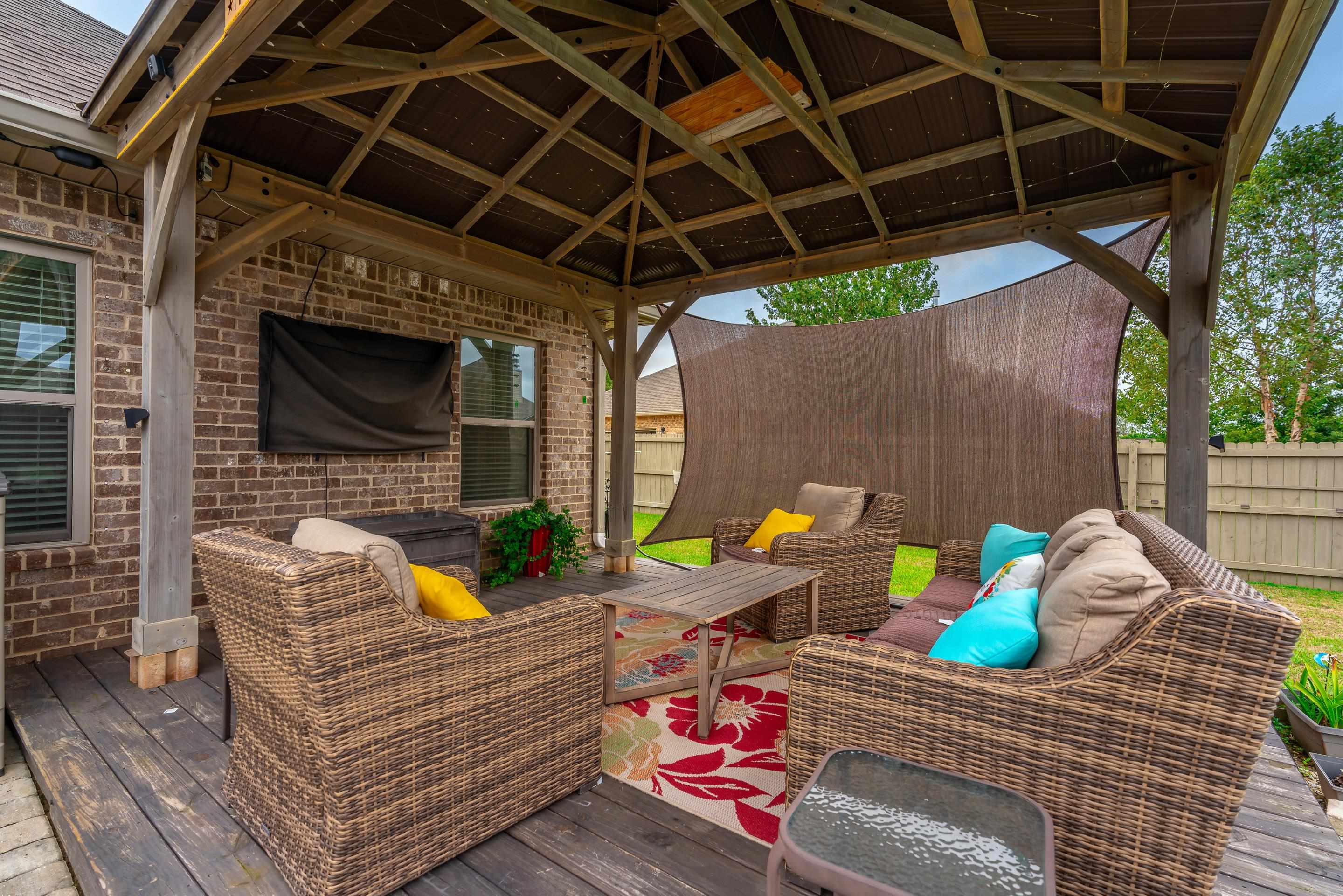 2082 Bourbon Street Foley, AL 36535 - Photo 36 of 51 Deck
