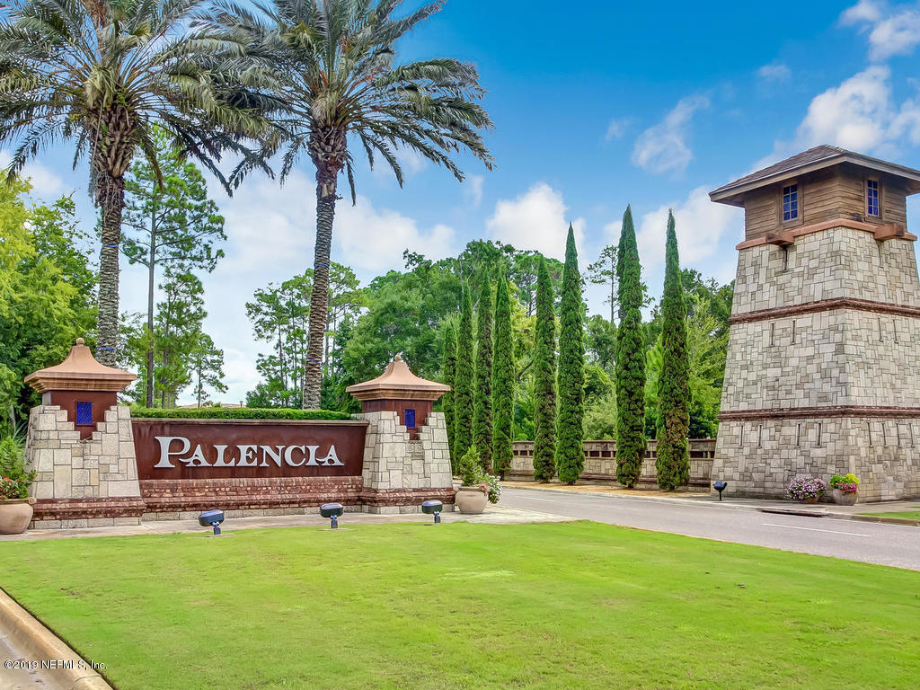 1780 North Loop Parkway St. Augustine, FL 32095 - Photo 71 of 98 a view of a swimming pool with a yard