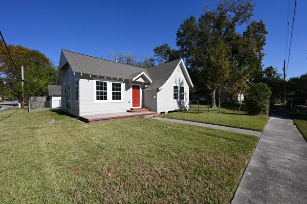 $1,295 | 500 Alford Street, Baytown, TX 77520