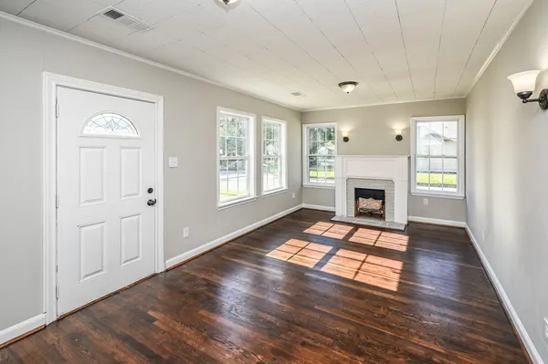 $1,295 | 500 Alford Street, Baytown, TX 77520