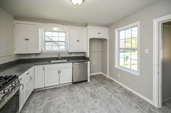 $1,295 | 500 Alford Street, Baytown, TX 77520