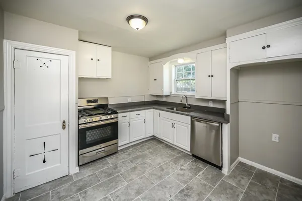 $1,295 | 500 Alford Street, Baytown, TX 77520