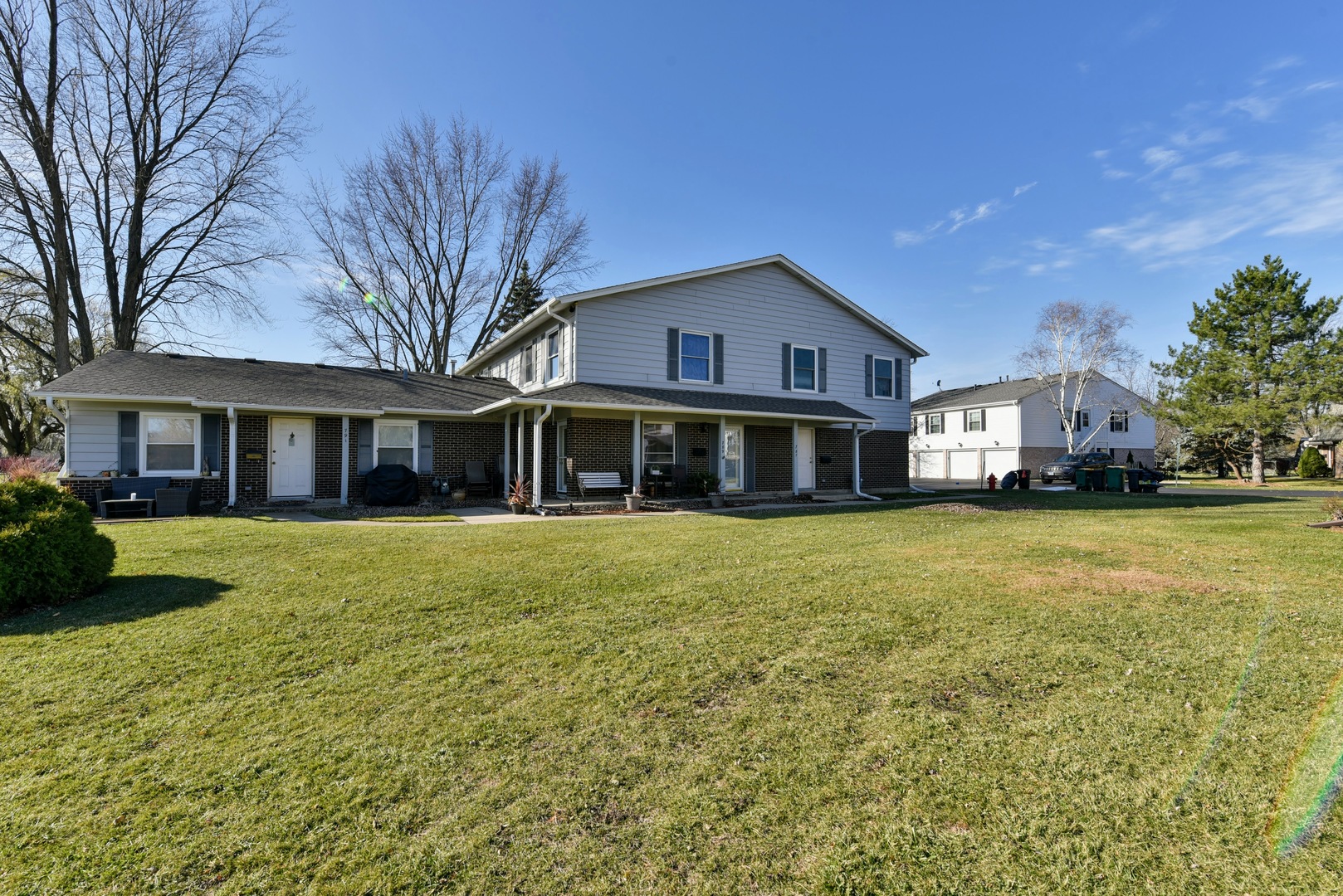 787 Pahl Road, Unit 787 Elk Grove Village, IL 60007 - Photo 28 of 28 a front view of a house with a garden