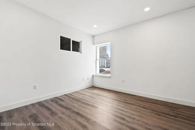 $1,400 | 19 North River Street, Unit 208, Wilkes Barre, PA 18701