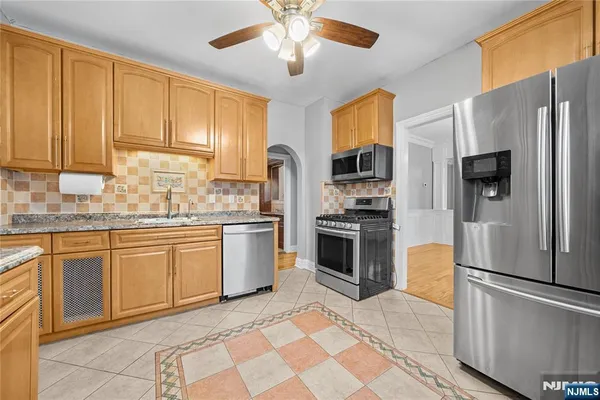 $3,300 | 35 Dawson Avenue, Unit 2, Clifton, NJ 07012
