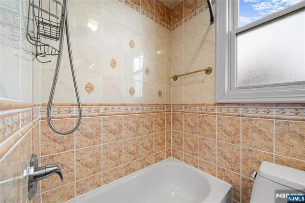 $3,300 | 35 Dawson Avenue, Unit 2, Clifton, NJ 07012