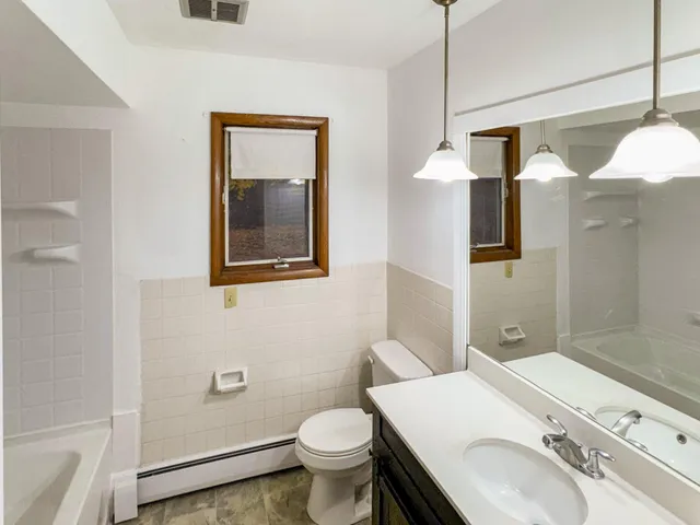 $184,900 | 718 South 22nd Street, Manitowoc, WI 54220