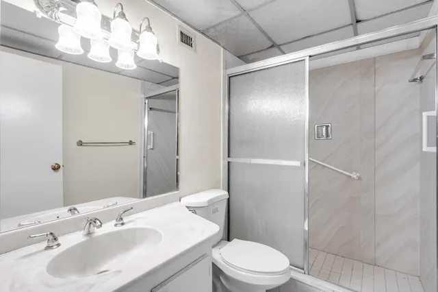 $1,800 | 5900 Northwest 44th Street, Unit 106, Lauderhill, FL 33319