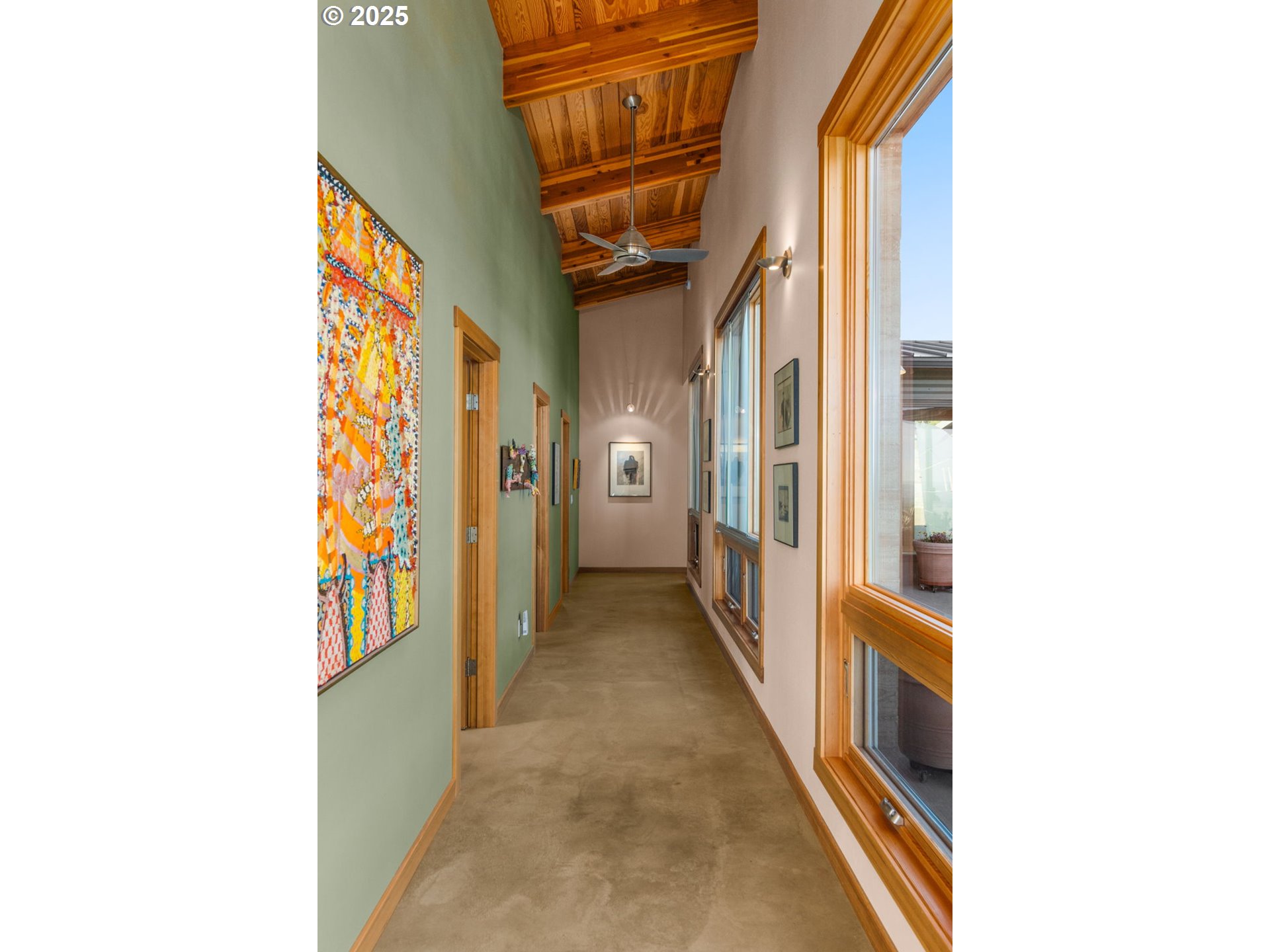 505 Knight Road Goldendale, WA 98620 - Photo 20 of 41 a view of a hallway with wooden floor and entryway