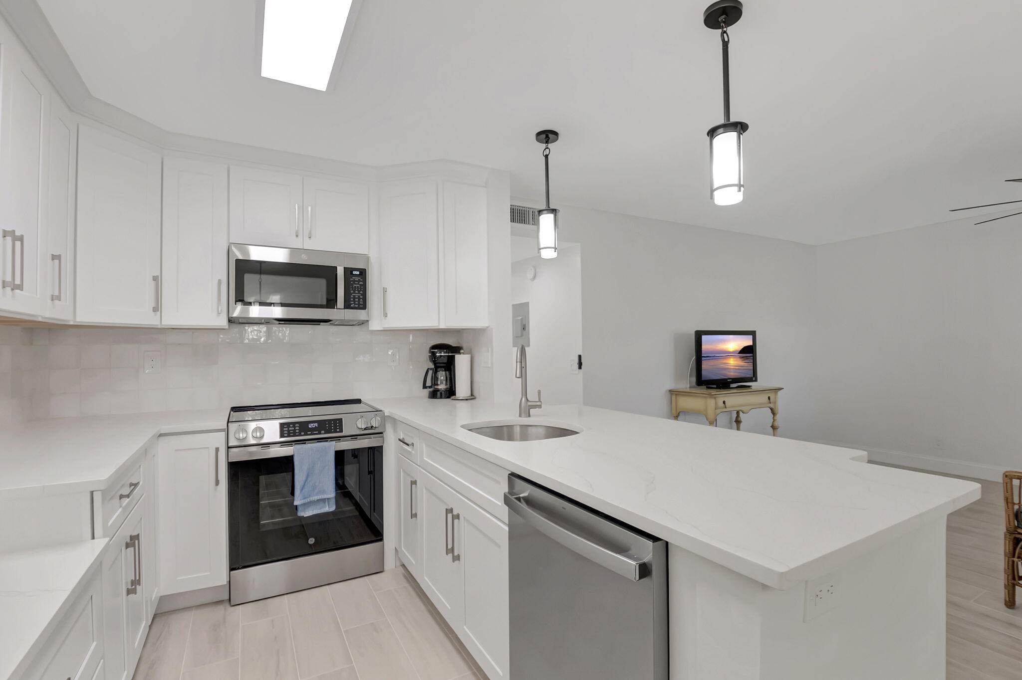 493 Flanders P Delray Beach, FL 33484 - Photo 14 of 57 14-web-or-mls-DSC_1379