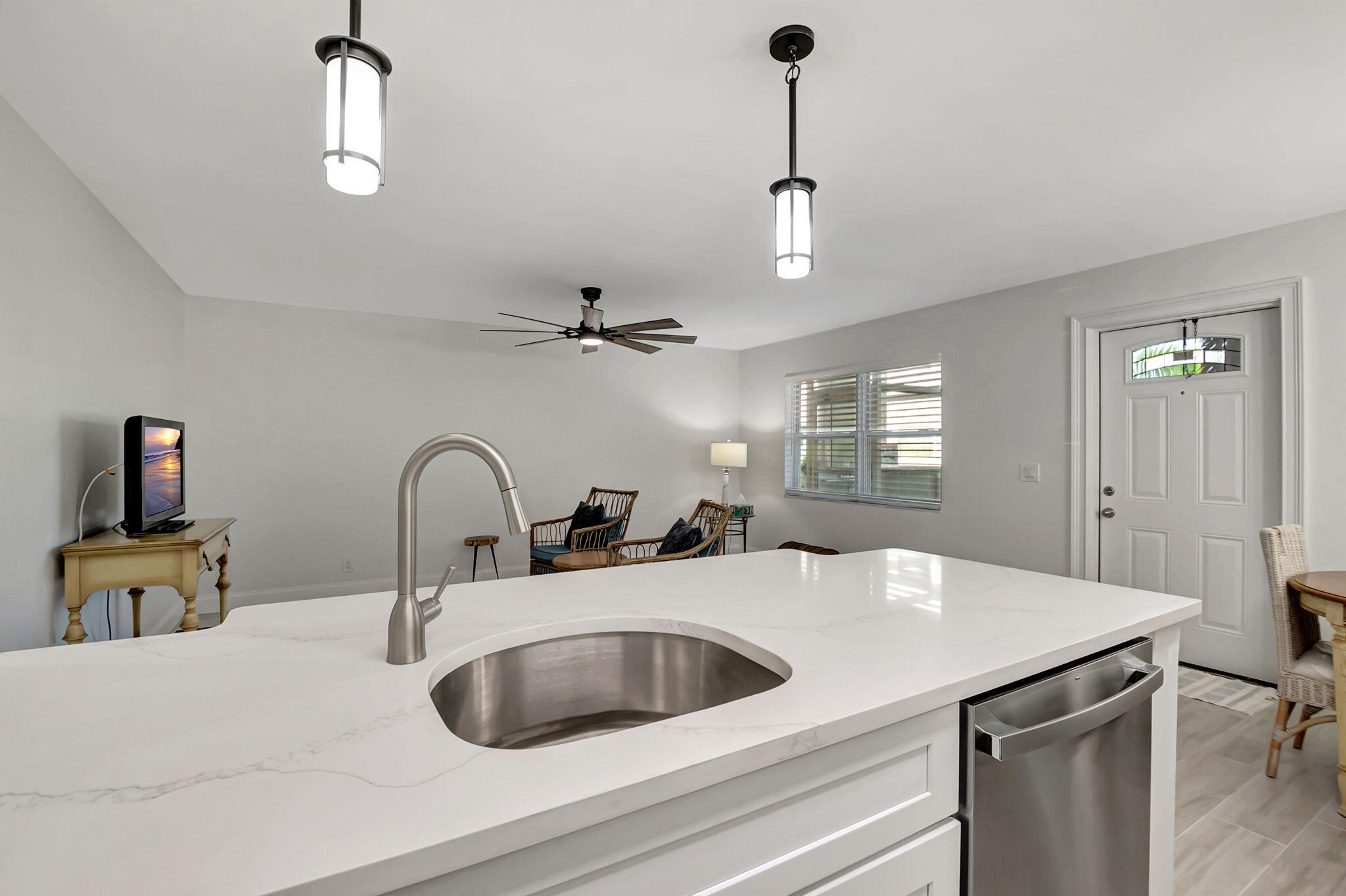 493 Flanders P Delray Beach, FL 33484 - Photo 16 of 57 16-web-or-mls-DSC_1389