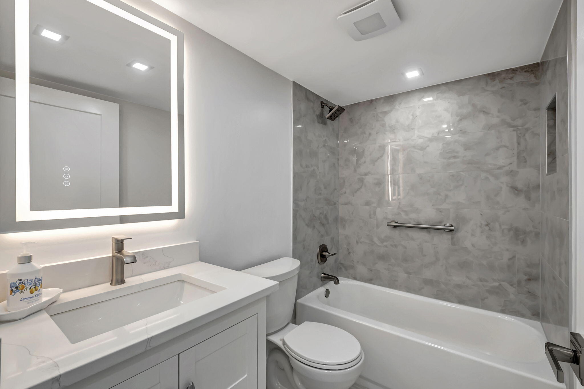 493 Flanders P Delray Beach, FL 33484 - Photo 17 of 57 17-web-or-mls-DSC_1394