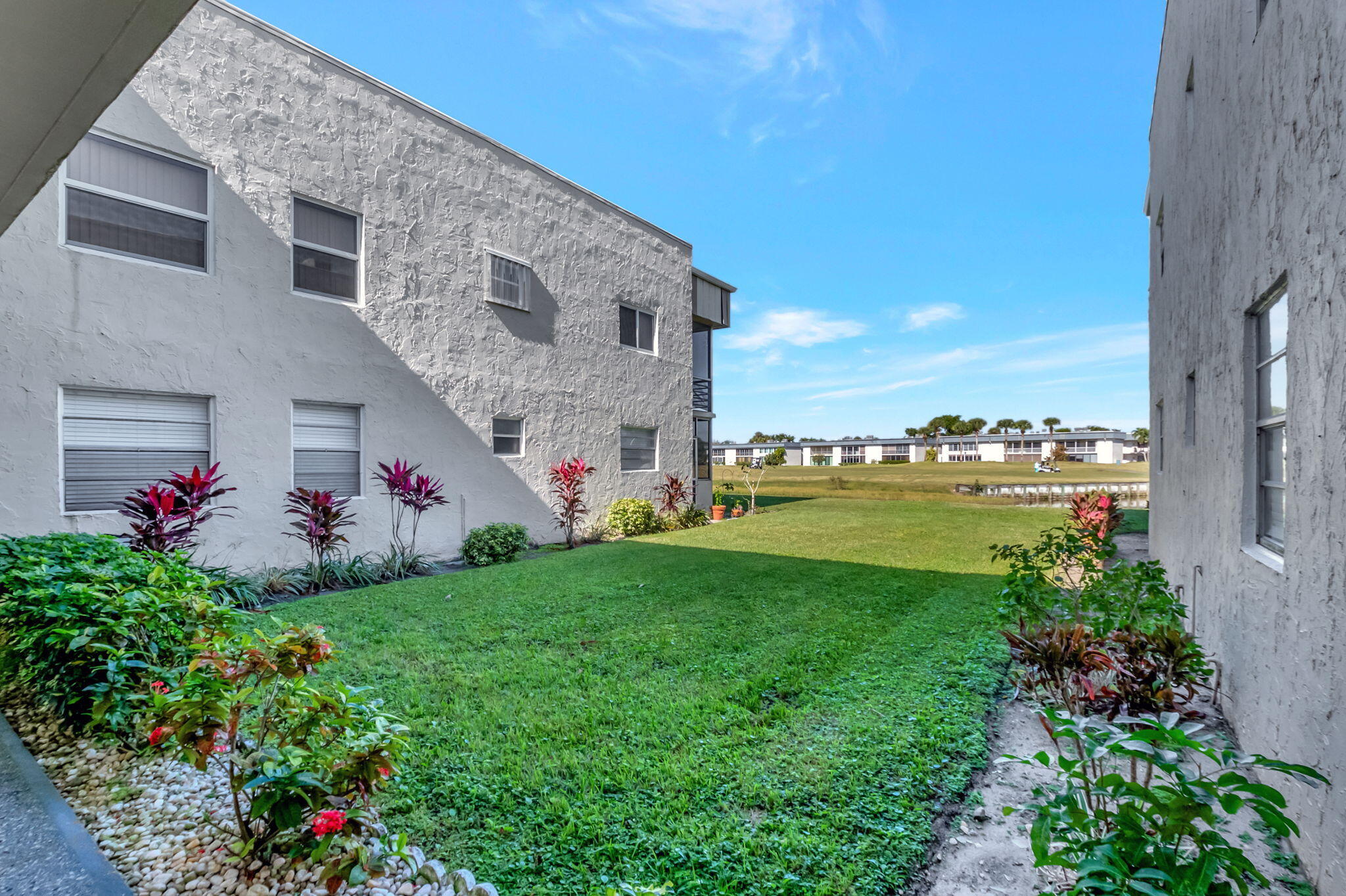 493 Flanders P Delray Beach, FL 33484 - Photo 6 of 57 3-web-or-mls-DSC_1327