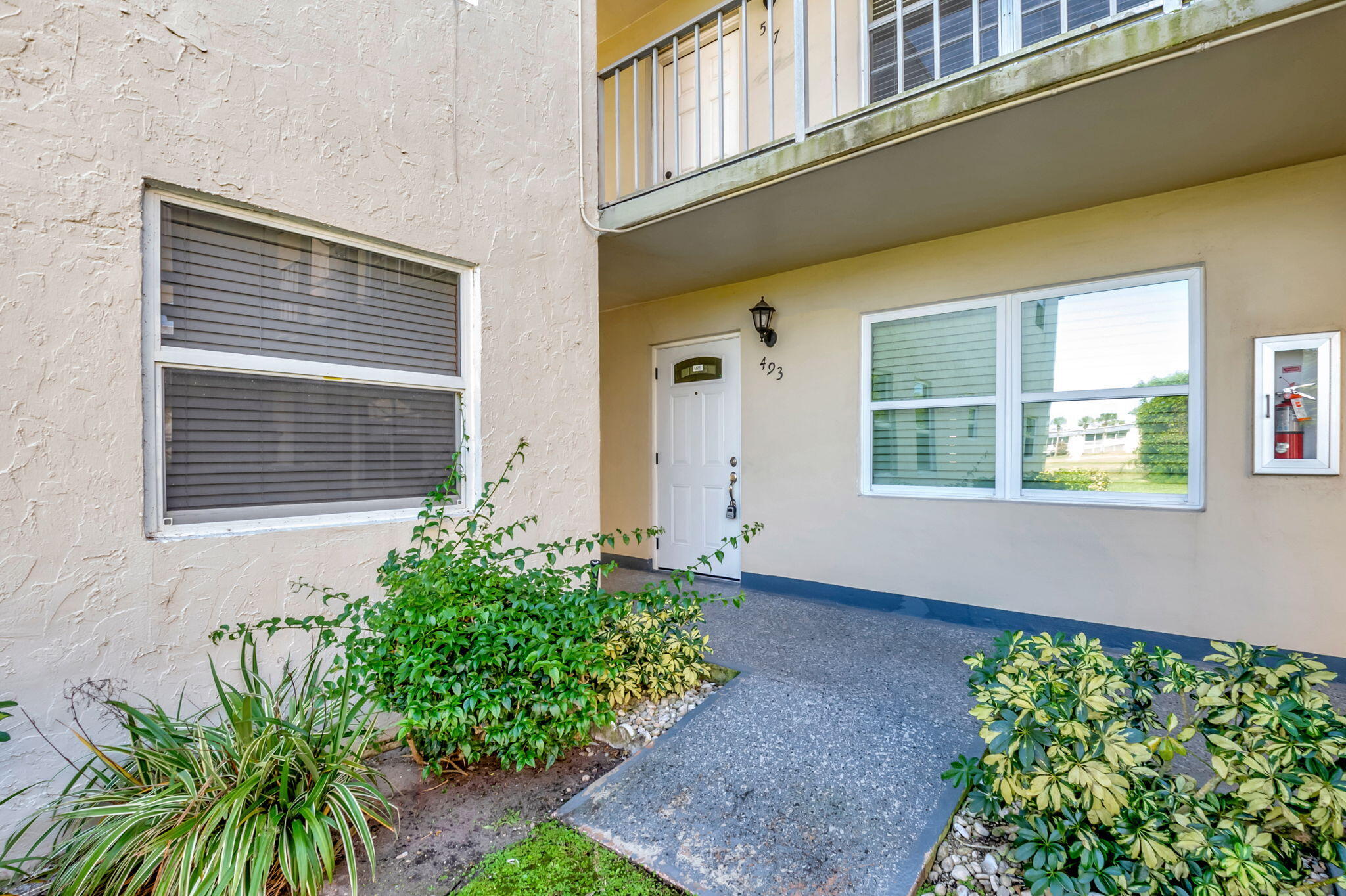 493 Flanders P Delray Beach, FL 33484 - Photo 9 of 57 7-web-or-mls-DSC_1347
