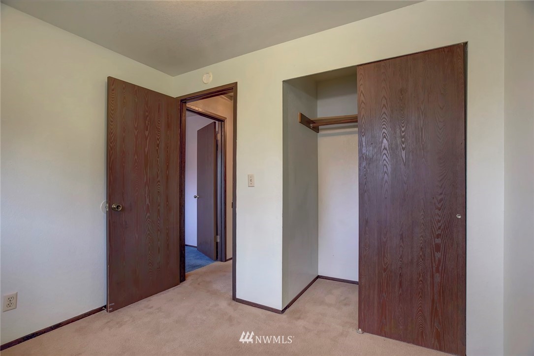 2801 Sierra Road Bremerton, WA 98310 - Photo 14 of 23 a view of an entryway door