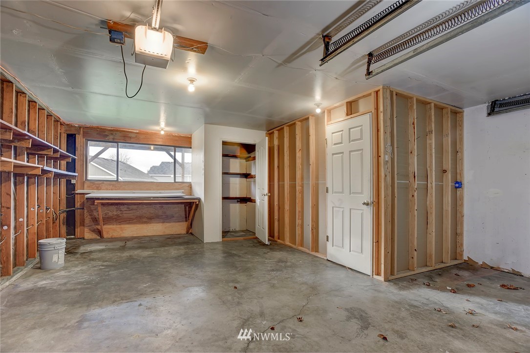 2801 Sierra Road Bremerton, WA 98310 - Photo 20 of 23 a view of empty room with wooden floor and fan